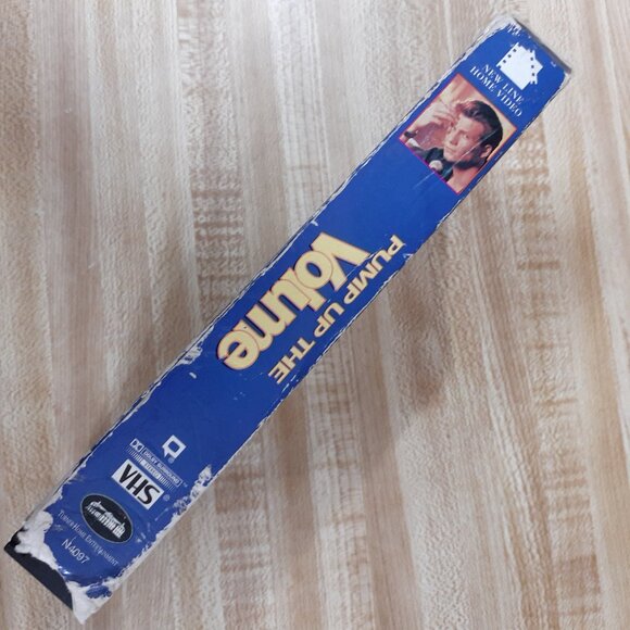 Pump Up the Volume 1990 VHS Christian Slater Samantha Mathis Seth Green Zappa - Picture 6 of 12